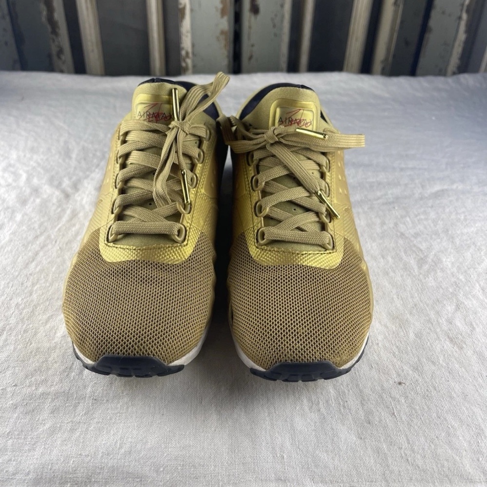 Size 8.0 -Womens Nike Air Max Zero QS Metallic Gold